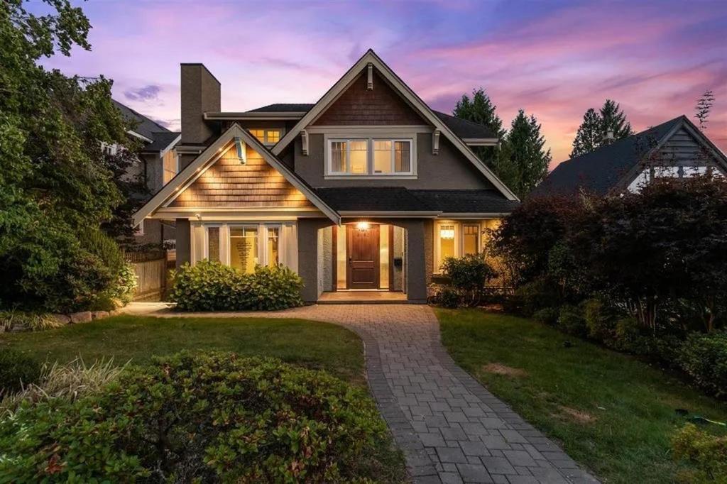 Spacious Cozy House In Vancouver West Kültér fotó